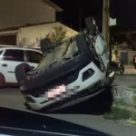 Três pessoas ficam feridas após acidente entre dois carros no Centro de Campos