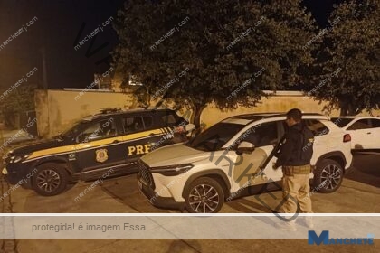 PRF recupera carro clonado, em Casimiro de Abreu