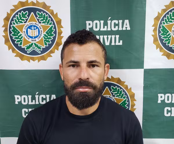 Influenciador digital suspeito de extorquir políticos e empresários pedindo dinheiro em troca de apagar postagens é preso