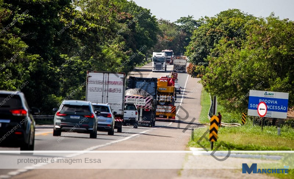 Mais de 800 mil veículos são esperados na BR-101, entre Campos e Niterói, durante o próximo feriado