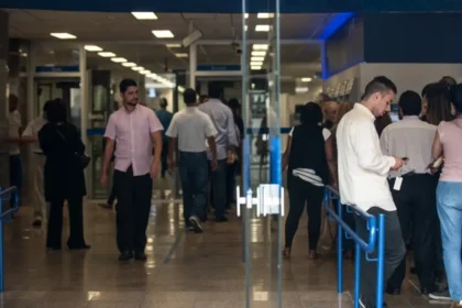 Saiba o que funciona e o que não funciona nesta terça, no “feriadaço” do Rio