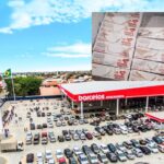 Após denúncia de carne sem validade, Grupo Barcelos afirma que clientes removeram etiquetas e anuncia medidas legais