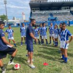 Goytacaz apresenta elenco profissional do futebol feminino