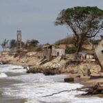 Muito além de Atafona: os fenômenos do avanço do mar e do crescimento da faixa de areia na região