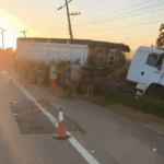 Acidente entre carro e caminhão deixa dois feridos na BR-356