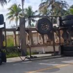 Carga transportada por carreta tomba na BR-356, entre Campos e São João da Barra