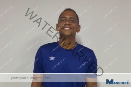 Após negociação frustrada com o Americano, atacante Walter mostra perda de quase 40 kg