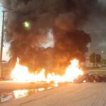 Em protesto por melhorias, moradores de Campo Novo bloqueiam estrada em Campos