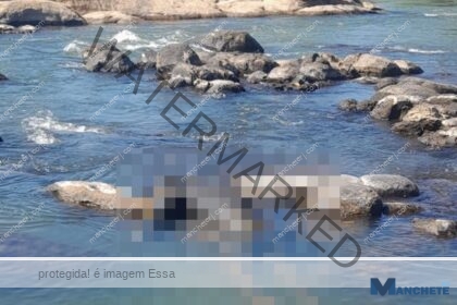 Corpo de homem é encontrado sobre pedra no Rio Paraíba do Sul