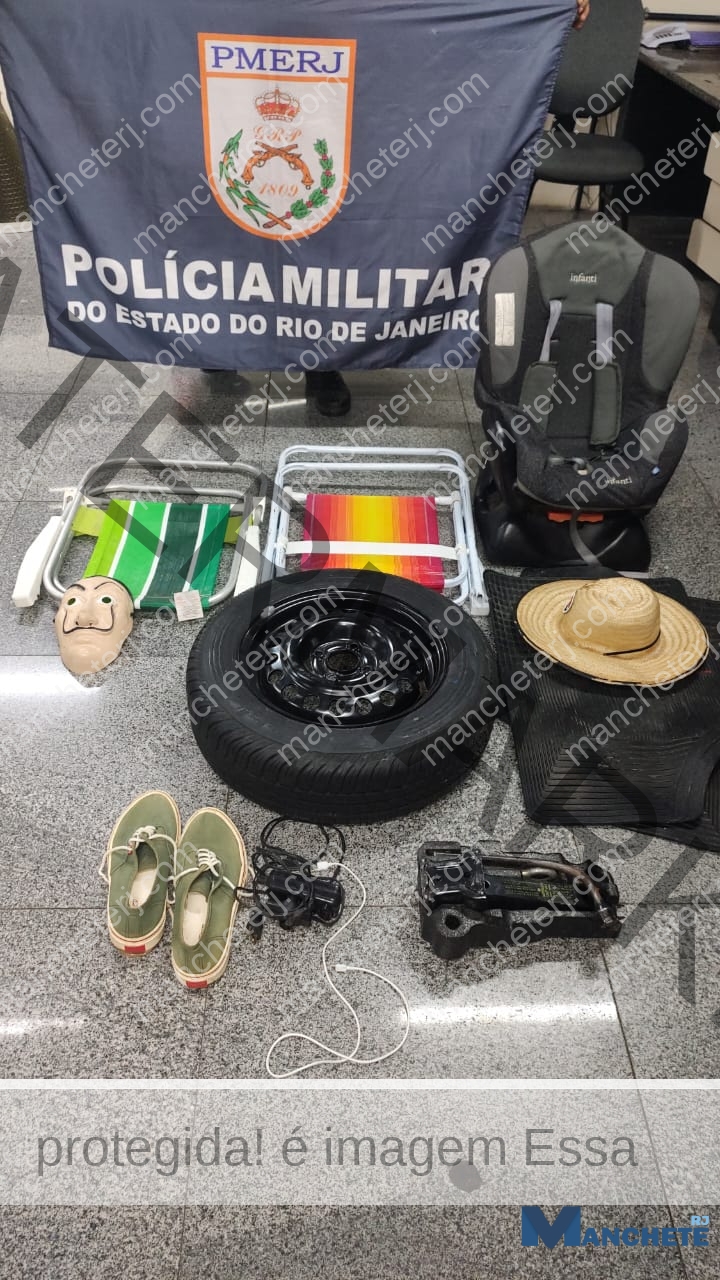 Quatro homens são presos após roubarem carro em Campos