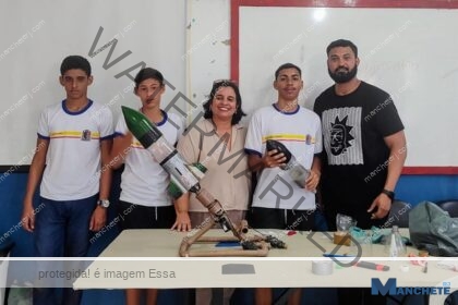 Foguete de garrafa PET criado por alunos de escola municipal de SJB alcança mais de 149 metros e ultrapassa 100 km/h