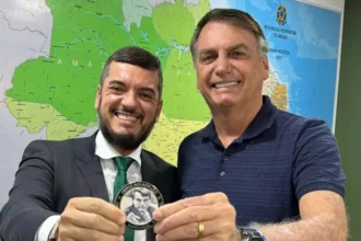Bolsonaro fechado com Rodrigo Bacellar para governador do Rio em 2026