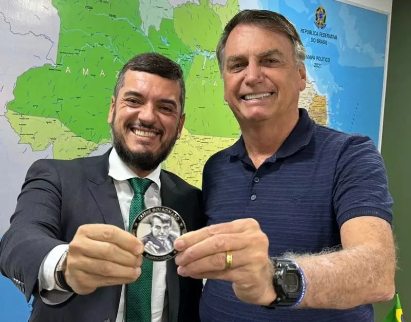Bolsonaro fechado com Rodrigo Bacellar para governador do Rio em 2026