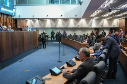 Alerj cria comissão para analisar propostas da população