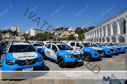 Cláudio Castro entrega 214 novas viaturas semiblindadas à Polícia Militar
