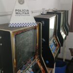 Máquinas caça-níqueis são apreendidas em bar no Centro de São João da Barra