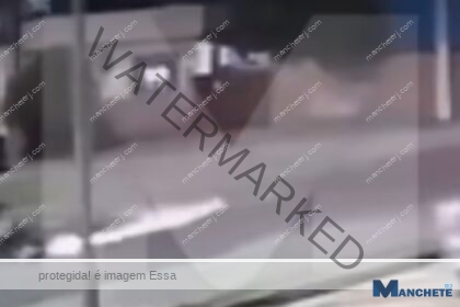 Jovem vítima de grave acidente entre moto e bicicleta apresenta melhora, mas duas pessoas seguem em estado grave no HFM
