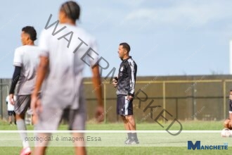 De olho em competição nacional e com oportunidade para usar o elenco, Americano se prepara para estreia na Copa Rio
