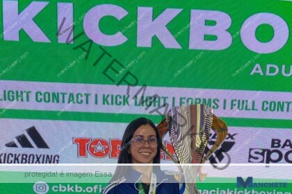 Campista é campeã brasileira de Kickboxing