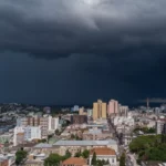 Frente fria permanece no estado do RJ: confira como fica o tempo neste final de semana
