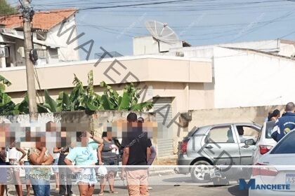 Homem fica gravemente ferido após colisão envolvendo carro e moto em Campos