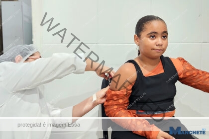 Adolescentes de 14 anos já podem receber a vacina contra dengue em Campos