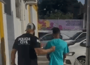 Homem acusado de tentar matar companheira a facadas é preso em Macaé