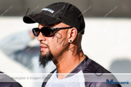 Felipe Melo comemora vitória do Americano no Tribunal: “Não vão ganhar na sacanagem”