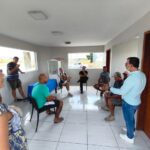 Associação de Moradores em Campos se reúne com carroceiros para solucionar problemas com entulhos