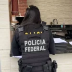 Com mandado de busca e apreensão em Campos, PF faz operação contra grupo que usava frigoríficos para transportar cocaína