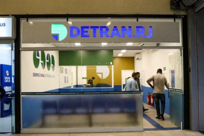 Detrans se manifestam após proposta do governo de acabar com a obrigatoriedade de aulas em autoescolas para tirar a CNH