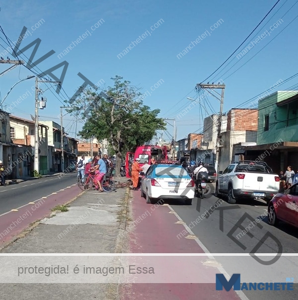 Acidente envolvendo moto e bicicleta em Campos deixa idoso ferido