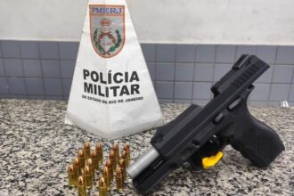 Homem que teria apresentado carteira falsa do Exército é preso em Campos