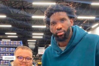 Astro da NBA curte férias em Cabo Frio e vira atração entre fãs