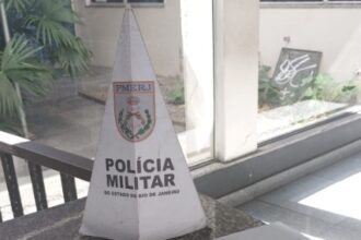Mulher é presa com 190 pinos de cocaína em Ururaí