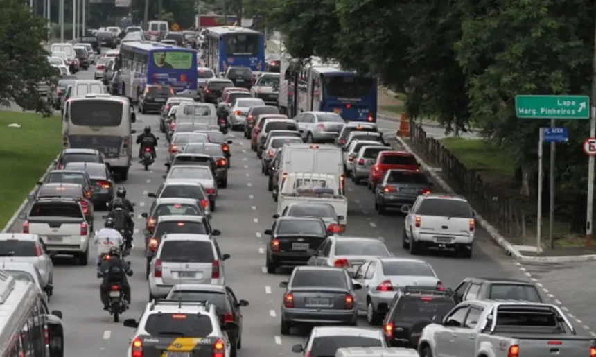 Alerj aprova programa ‘IPVA em Dia’ que poderá ser prorrogado até 30 de novembro de 2025