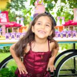 Família aguarda cirurgia de menina com deficiência em meio a impasse com plano de saúde