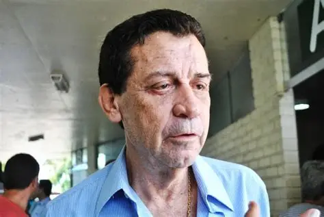 Arnaldo Vianna está internado na UTI após ser encontrado desacordado
