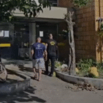 DEAM prende homem que espancou companheira após saírem de um bar em Campos DEAM prende homem que espancou companheira após saírem de um bar em Campos