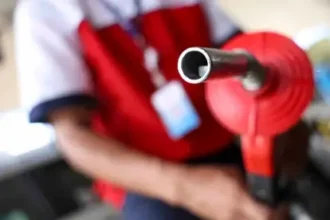 Queda no preço da gasolina? Entenda como o consumidor pode ser impactado Queda no preço da gasolina? Entenda como o consumidor pode ser impactado