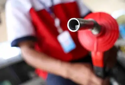 Queda no preço da gasolina? Entenda como o consumidor pode ser impactado