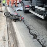 Acidente envolvendo carreta e moto deixa um homem morto e outro ferido em Campos