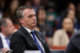 Ex-presidente Jair Bolsonaro é preso preventivamente pela Polícia Federal