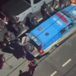 Assaltante tenta fugir pulando telhados e se escondendo em quintal, mas acaba preso em Campos