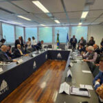 CCJ da Alerj aprova parecer pela revogação da prisão de Rodrigo Bacellar; decisão segue para o plenário