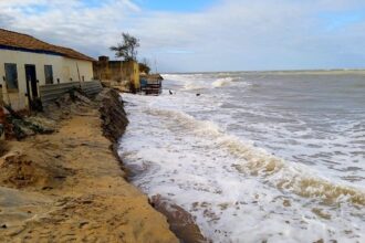São João da Barra emite alerta de ressaca e possibilidade de raios com rajadas de vento