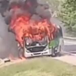 Ônibus pega fogo na BR-101, em Campos