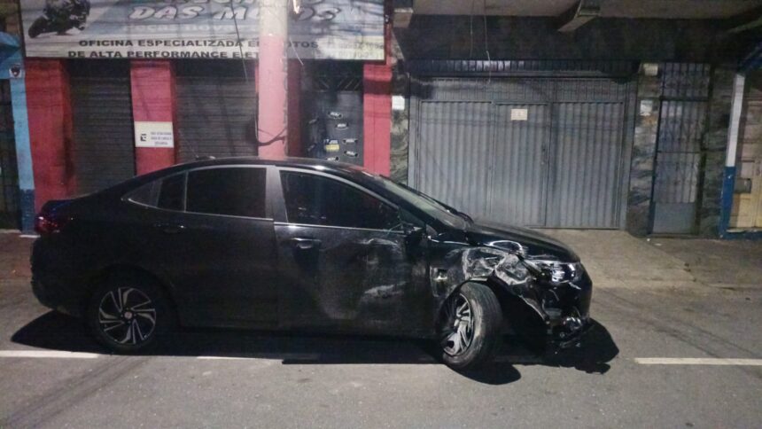 GCM recupera carro furtado no Centro de Campos GCM recupera carro furtado no Centro de Campos