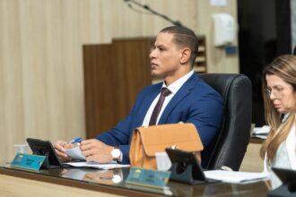 Maicon Cruz lidera bancada de vereadores que destina emenda de R$ 450 mil para cirurgias de vesícula na Santa Casa