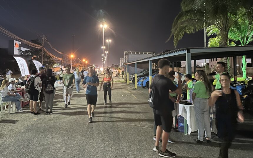 Fé em movimento: caminhada de Santo Amaro já reúne centenas de pessoas na RJ-216